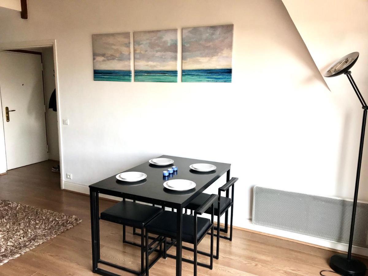 Appartement 3 Chambres Avec Roof Top A 5 Mn De La Plage Deauville Exteriör bild