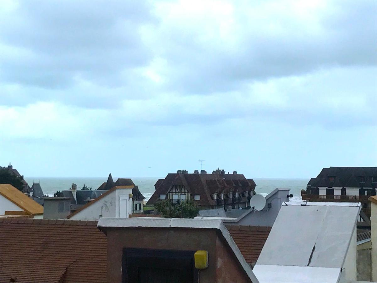 Appartement 3 Chambres Avec Roof Top A 5 Mn De La Plage Deauville Exteriör bild
