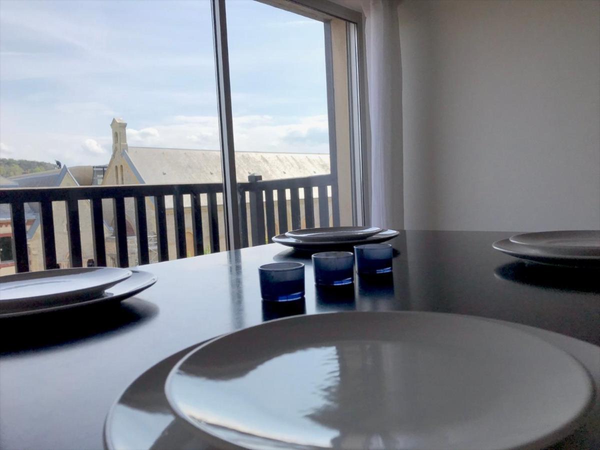 Appartement 3 Chambres Avec Roof Top A 5 Mn De La Plage Deauville Exteriör bild